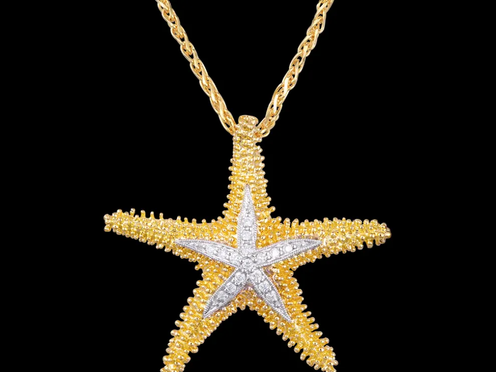 14K 30Mm Starfish Pendant With 16 Diamonds
