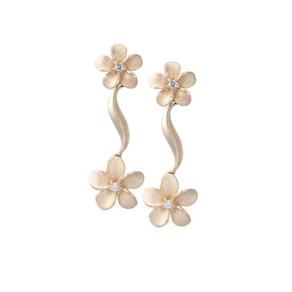 14K Plumeria Lei Earrings With 4 Diamonds