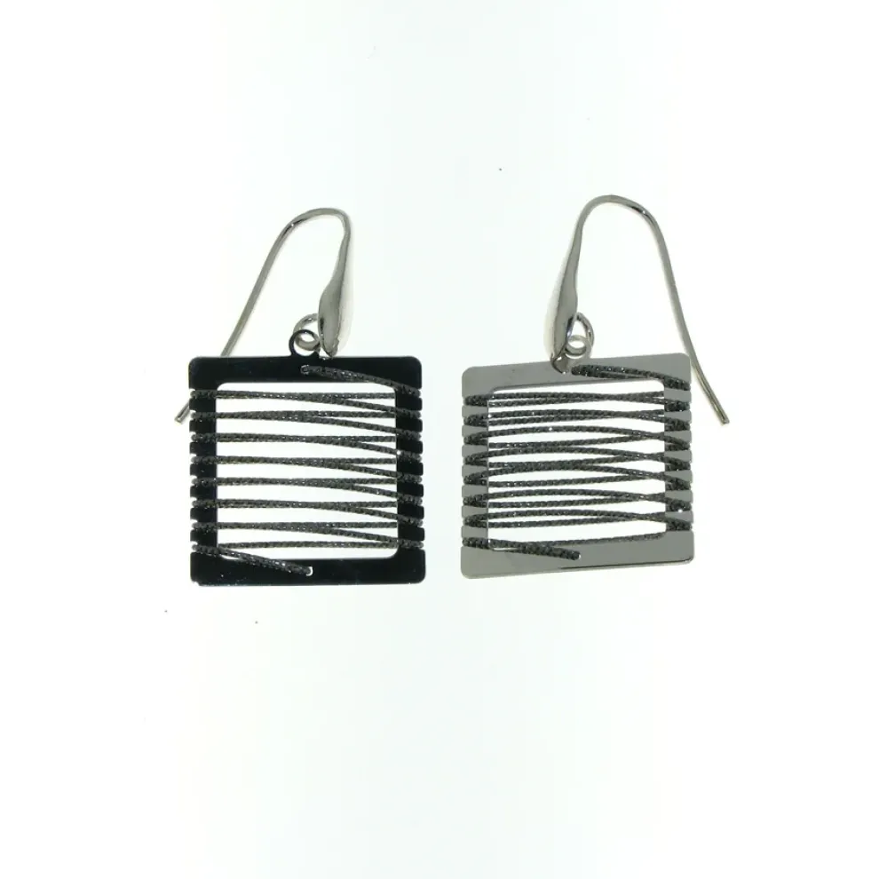 Sterling Silver Square-Shaped Dangle Earrings With A Spiral Glitter Wire Design
